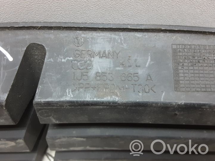 Volkswagen Bora Griglia anteriore 1J5853665A