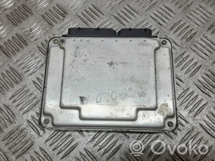 Volkswagen Polo Moottorin ohjainlaite/moduuli 045906019AQ