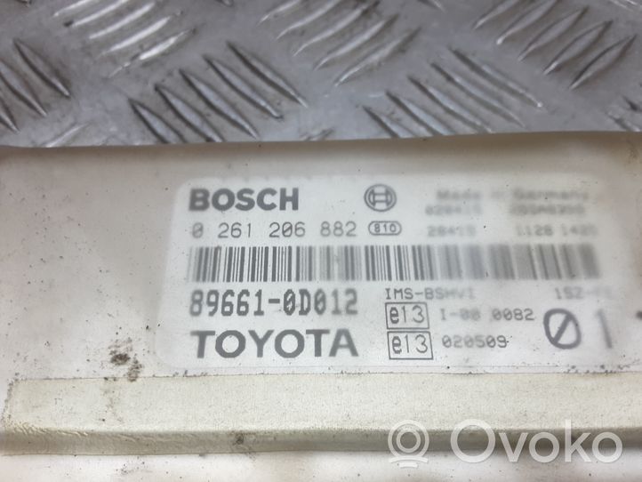 Toyota Yaris Sterownik / Moduł ECU 0261206882