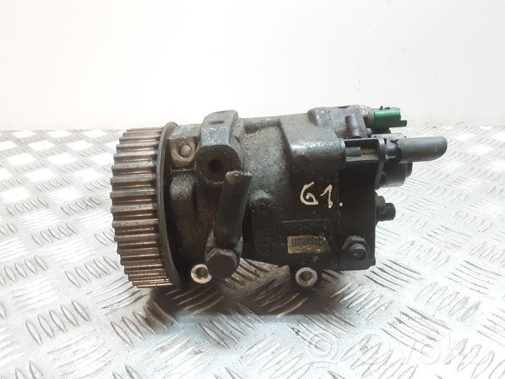 Renault Clio II Fuel injection high pressure pump 