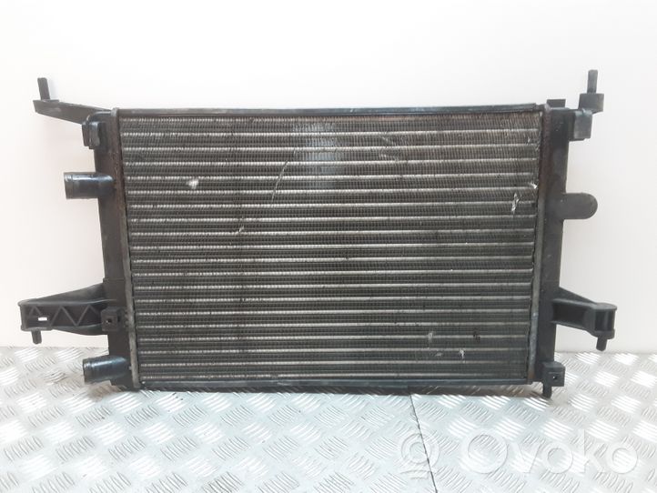 Opel Tigra B Coolant radiator 
