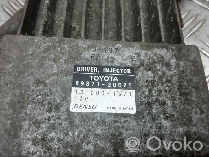 Toyota Avensis T250 Unité / module de commande d'injection de carburant 8987120070