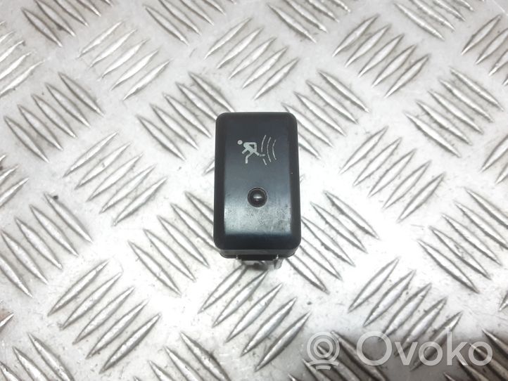 Opel Frontera B Alarm switch M17516