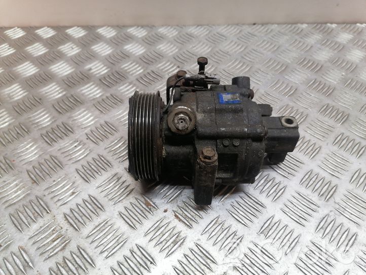 Toyota Aygo AB10 Ilmastointilaitteen kompressorin pumppu (A/C) 883100H010G