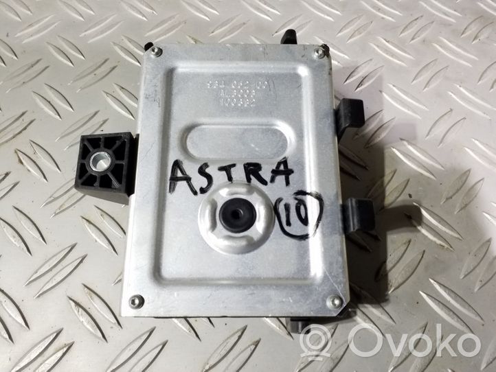 Opel Astra J Centralina/modulo pompa dell’impianto di iniezione 20867260