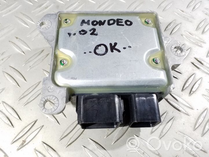 Ford Mondeo Mk III Sterownik / Moduł Airbag 1S7T14B056BG