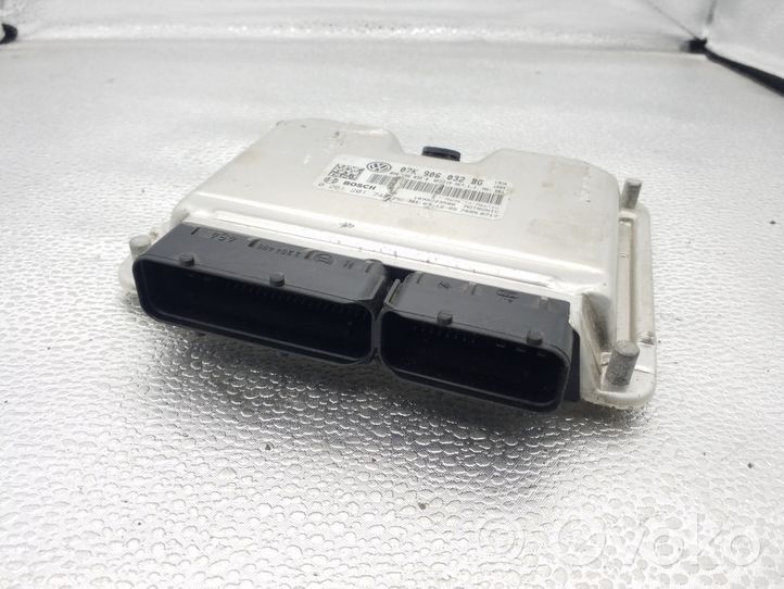 Volkswagen Jetta V Unité de commande, module ECU de moteur 07K906032BG