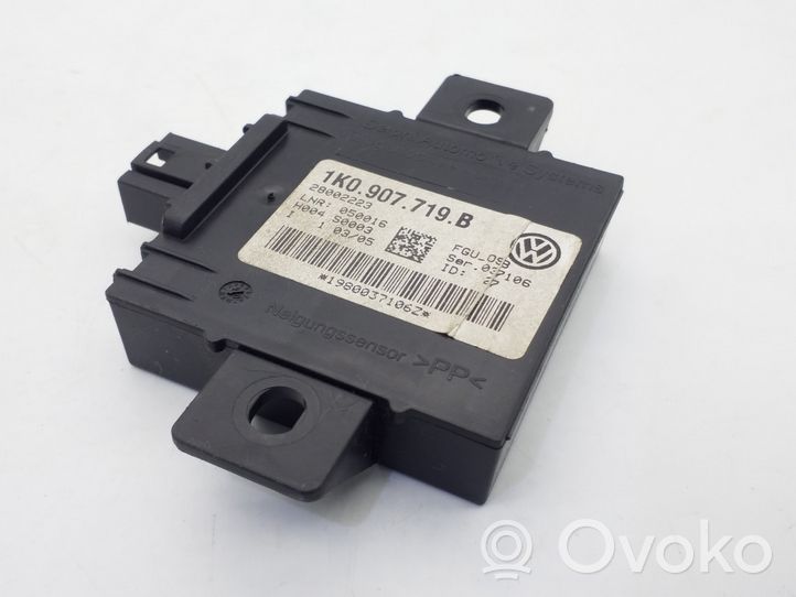 Skoda Fabia Mk2 (5J) Boîtier module alarme 1K0907719B