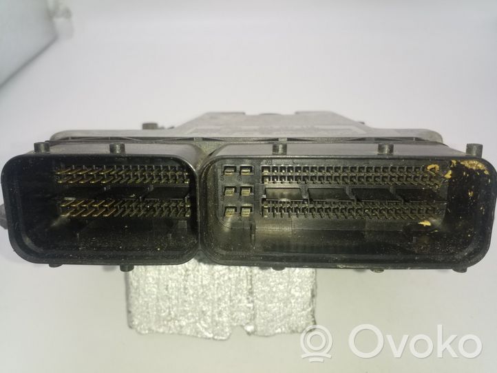 Volkswagen PASSAT B6 Komputer / Sterownik ECU silnika 3C0907115