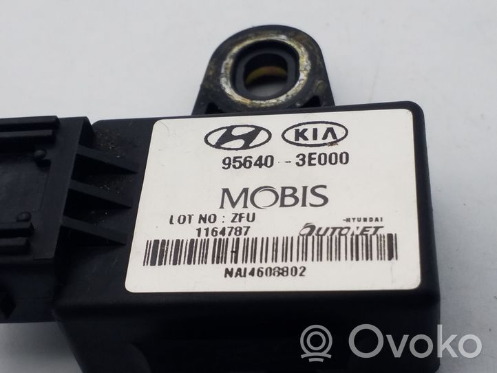 KIA Sorento Capteur de vitesse de lacet d'accélération ESP 956403E000