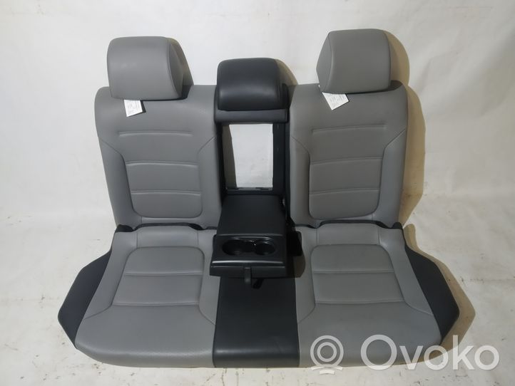 Volkswagen Jetta VI Seat and door cards trim set 