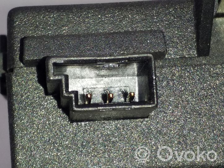 Land Rover Discovery 3 - LR3 Other control units/modules YWY000120
