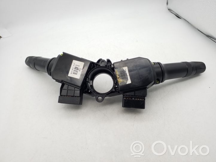 KIA Picanto Interruptor/palanca de limpiador de luz de giro 934204L760