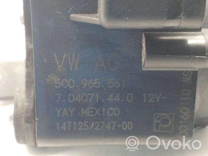 Volkswagen Jetta VI Pompa elettrica dell’acqua/del refrigerante ausiliaria 5C0965561