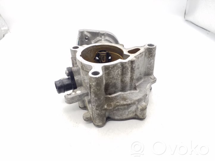 Volkswagen Jetta VI Pompe d'injection de carburant à haute pression 06K145100J