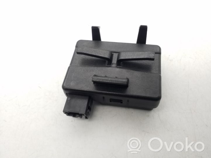 Chevrolet Cruze II Keyless go vadības bloks 13595510