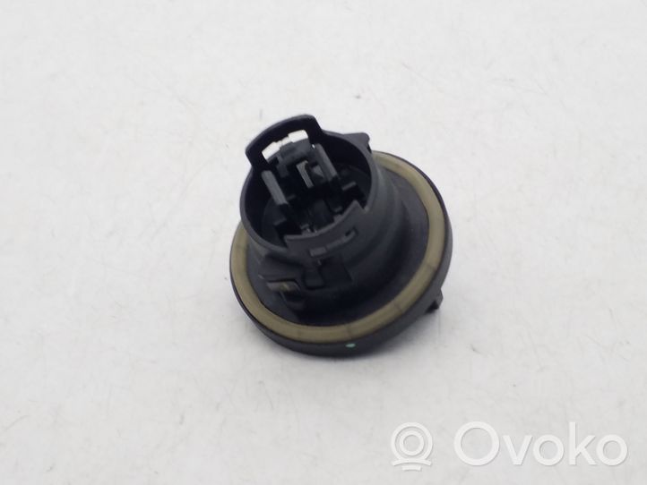 Audi A6 S6 C6 4F Element lampy przedniej 15620201