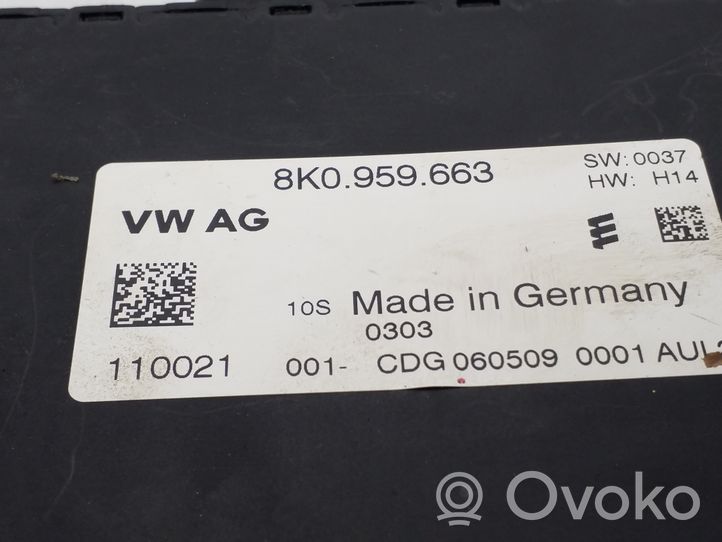 Audi A5 8T 8F Convertisseur / inversion de tension inverseur 8K0959663