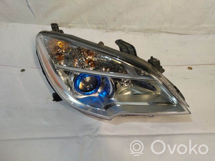 Buick Encore I Lampa przednia 42359596