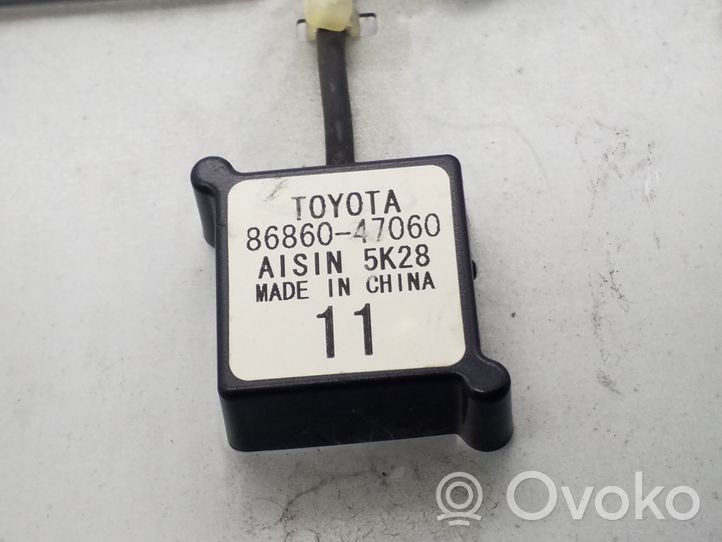 Toyota Prius (XW20) Wzmacniacz anteny 8686047060