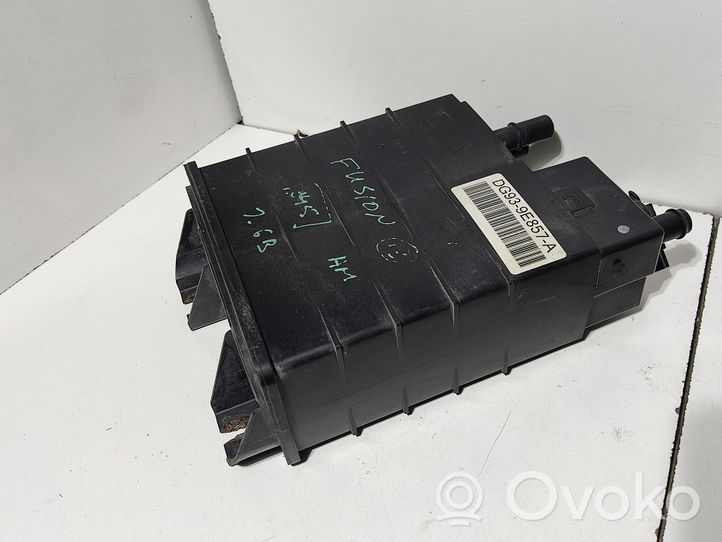 Ford Fusion II Serbatoio a carbone attivo per il recupero vapori carburante DG939E857A