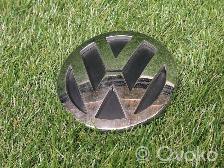 Volkswagen Jetta V Manufacturers badge/model letters 1K5853630