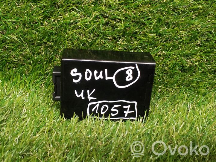 KIA Soul Muut ohjainlaitteet/moduulit 952102K100