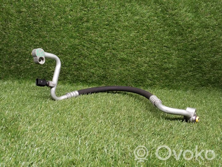 Audi Q7 4L Air conditioning (A/C) pipe/hose 7L6820721AA