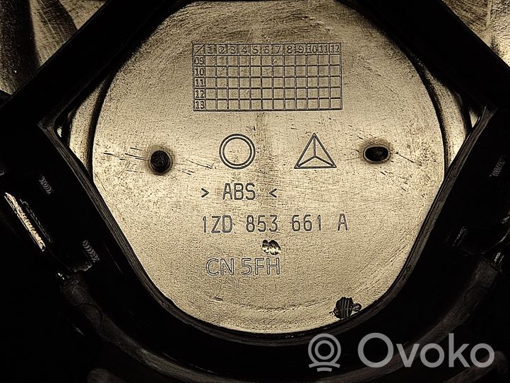 Skoda Octavia Mk2 (1Z) Grille calandre supérieure de pare-chocs avant 1ZD853688BA