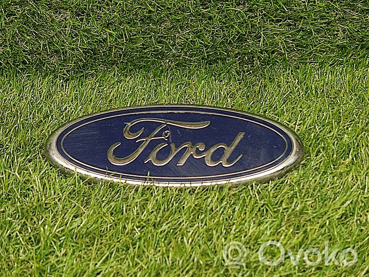 Ford Escape Emblemat / Znaczek tylny / Litery modelu F81B8B262AA