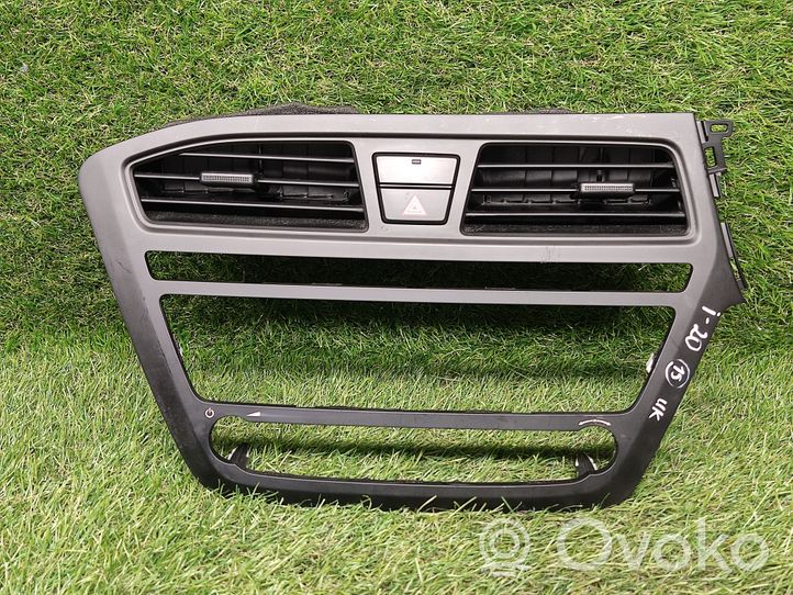 Hyundai i20 (GB IB) Griglia di ventilazione centrale cruscotto 84740C8950