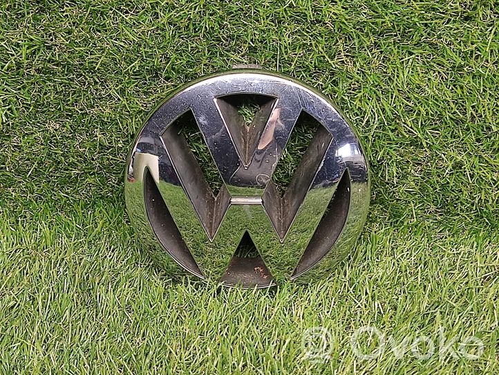 Volkswagen PASSAT B5.5 Manufacturer badge logo/emblem 3B0853601C