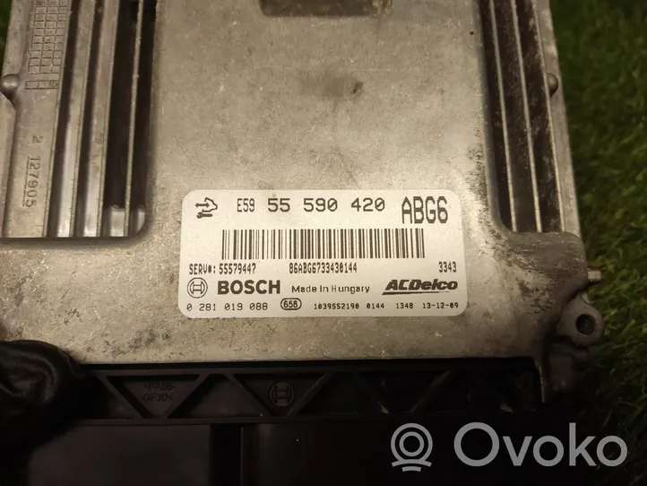 Opel Astra J Galios (ECU) modulis 55590420