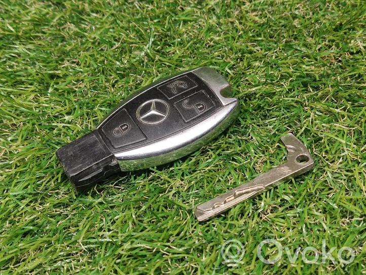 Mercedes-Benz C W204 Chiave/comando di accensione 