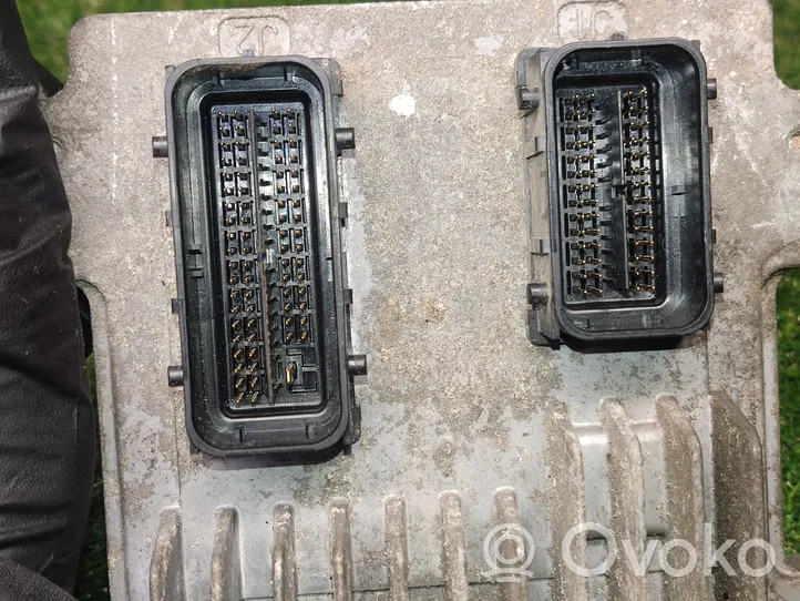 Opel Corsa D Galios (ECU) modulis 55597931