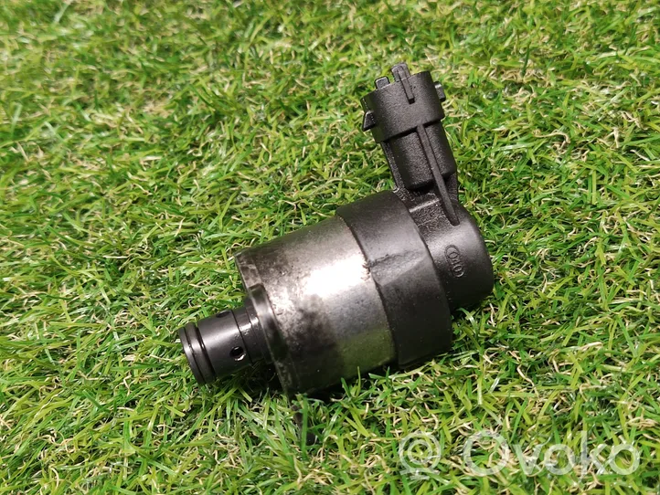 Opel Astra J Fuel pressure regulator 0928400680