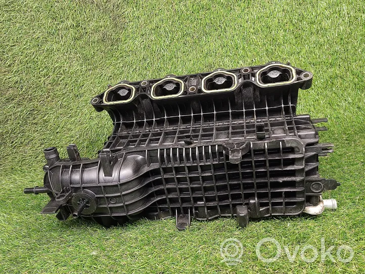 Volkswagen Jetta VI Intake manifold 04E129711E