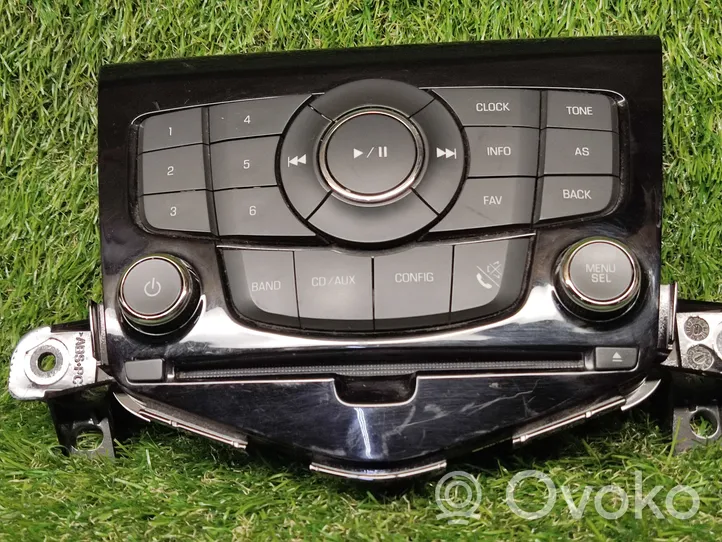 Chevrolet Cruze Radio/CD/DVD/GPS-pääyksikkö 95914367