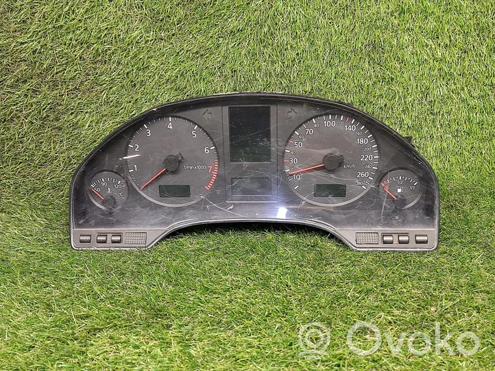 Audi A8 S8 D2 4D Compteur de vitesse tableau de bord 4D0919931KX