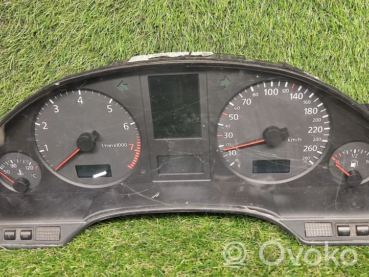 Audi A8 S8 D2 4D Compteur de vitesse tableau de bord 4D0919931KX