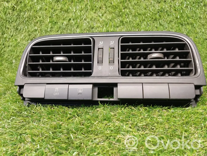 Volkswagen Polo V 6R Grille d'aération centrale 6RF819728B