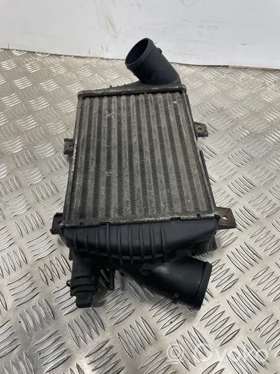 Volkswagen Multivan T4 Chłodnica powietrza doładowującego / Intercooler 701145805A