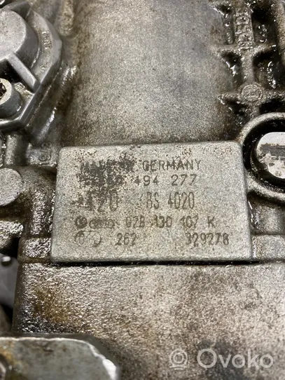 Volkswagen PASSAT B3 Polttoaineen ruiskutuksen suurpainepumppu 028130107K