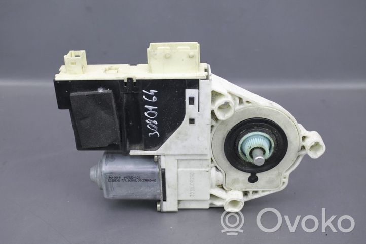 Citroen C4 I Moteur de lève-vitre de porte avant 9647442480