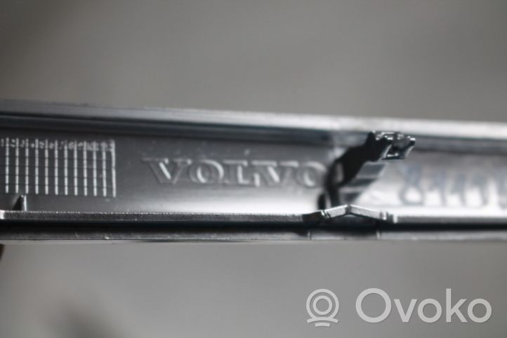 Volvo S60 Inne elementy wykończeniowe drzwi przednich 8635848