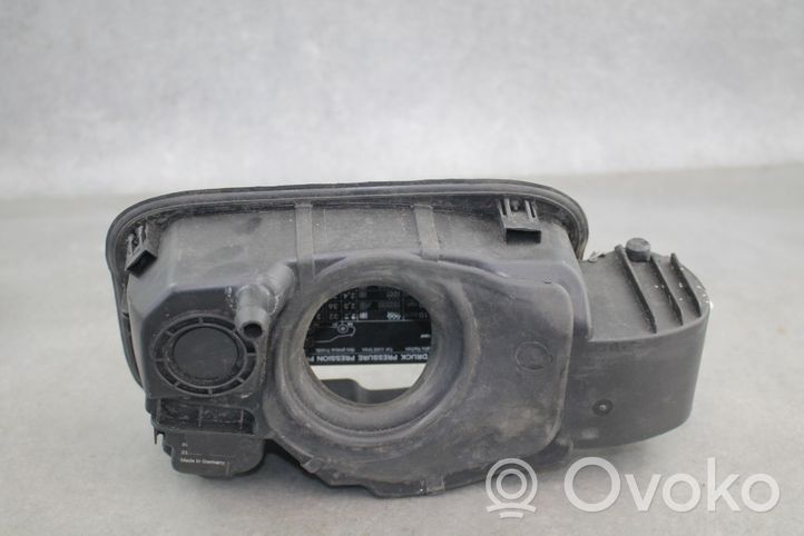 Mercedes-Benz C W204 Maniglia di rilascio del tappo carburante A2046300067