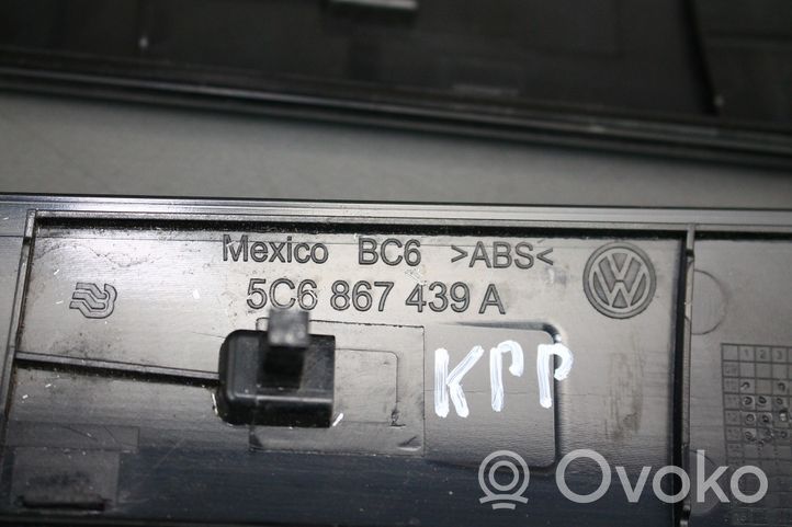 Volkswagen Jetta VI Kita salono detalė 5C7858417A
