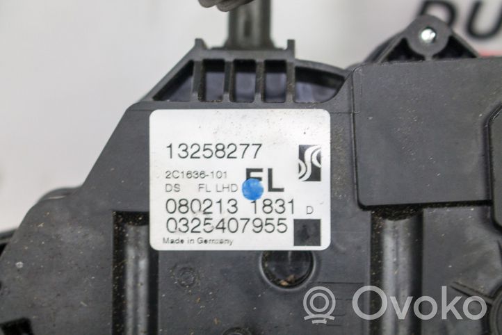 Opel Meriva B Priekšpusē slēdzene 13258277