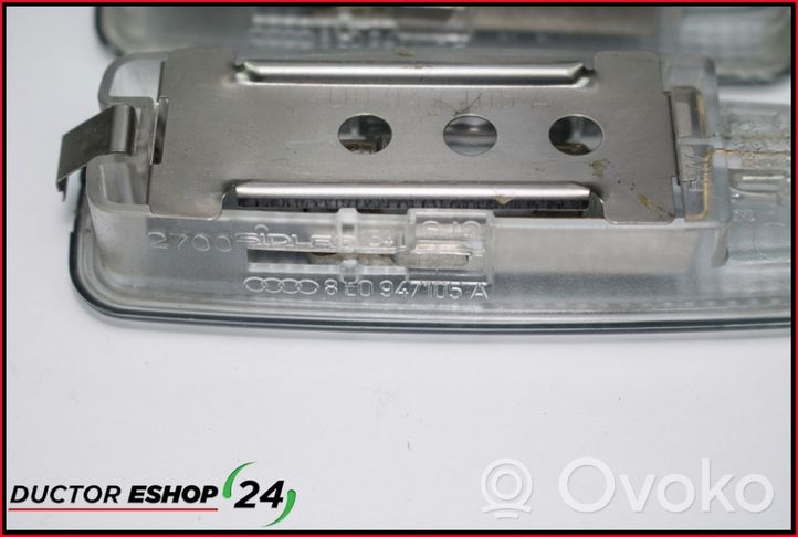 Audi A2 Altre luci abitacolo 8L0947105A