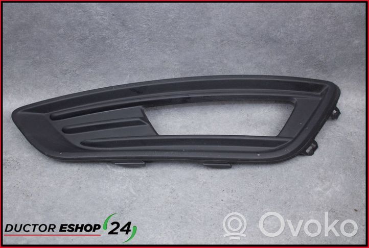 Ford Focus Priešrūkinio žibinto apdaila/ grotelės F1EB15A299A